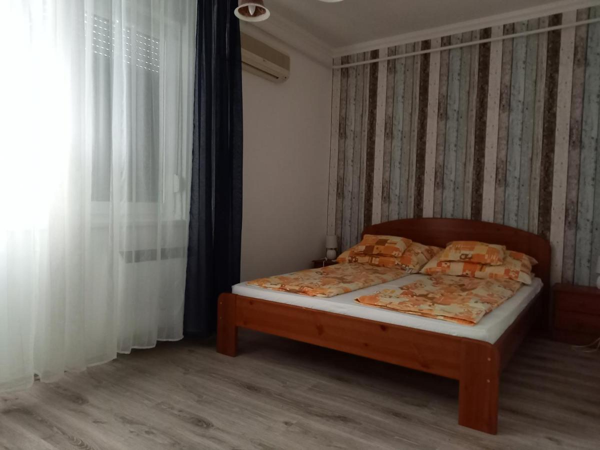 Kardos Apartman Дебрецен Екстер'єр фото